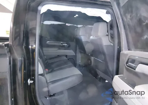 2026 Chevrolet Silverado 1500 4Wd Short Bed Zr2 z USA, uszkodzony, nr VIN 3GCUKHELXTG107621